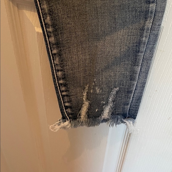 Judy Blue Women's Classic Denim Stretch Distressed Jeans size 9 - Picture 7 of 16